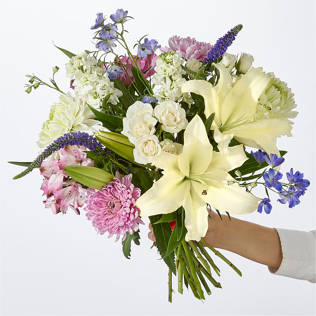 Winter Celebration Bouquet – The Owls Nest Florist, Clover SC