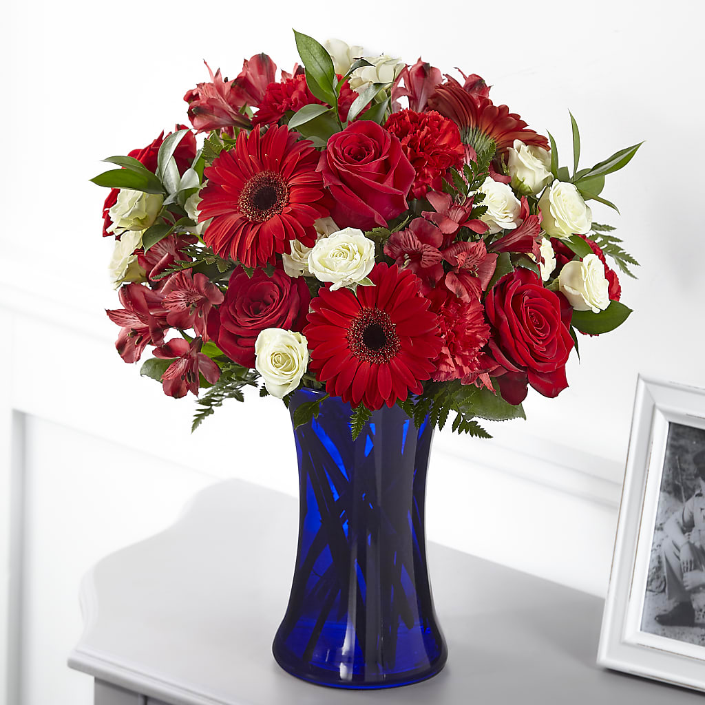 Hearts Embrace Bouquet – The Owls Nest Florist, Clover SC