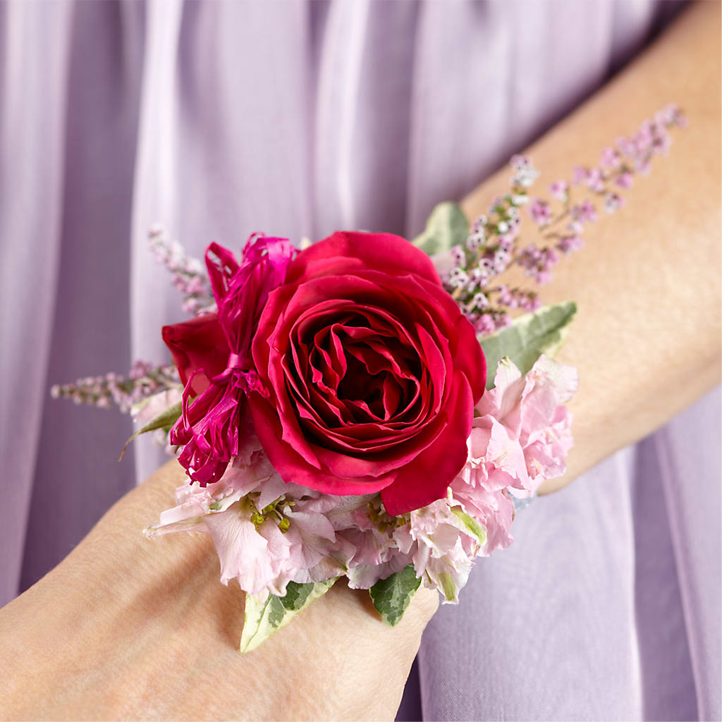 Rose Charm Corsage – The Owls Nest Florist, Clover SC