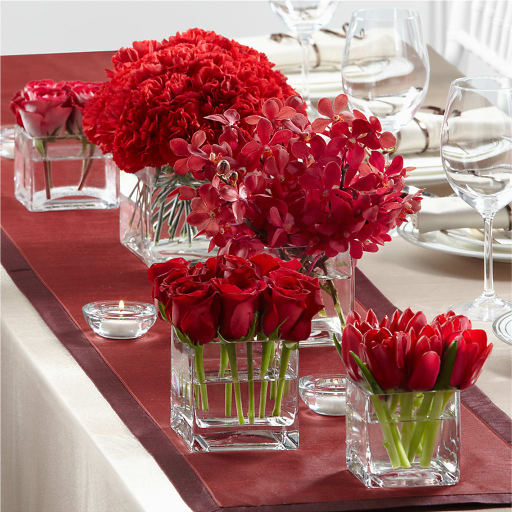 Modern Grace Centerpiece – The Owls Nest Florist, Clover SC