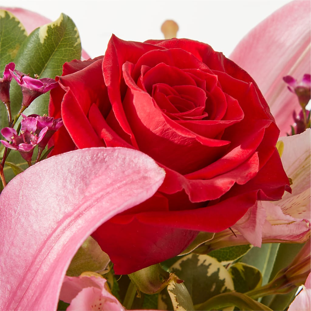 Lucky in Love Bouquet –  The Owls Nest Florist, Clover SC